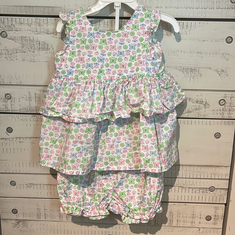 3t girls 2piece outfit with open back